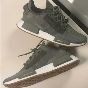NEW adidas originals NMD R1.V2